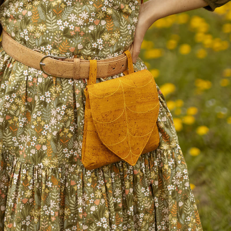 Halloween Retro Leaf Shaped Women's Viking Belt Bag